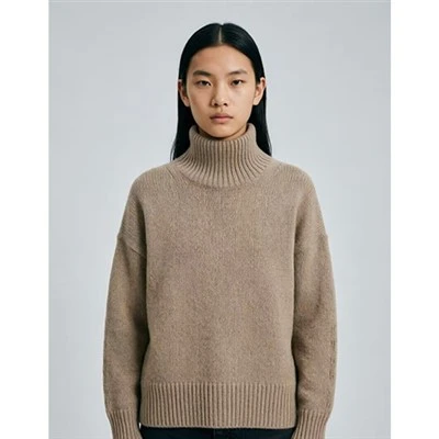 Áo cổ lọ lạc đà hình hộp Cashmere Feel