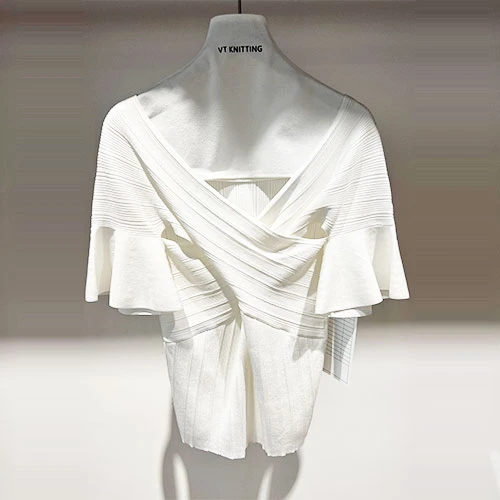 Áo vest nữ cổ chữ V màu trắng
